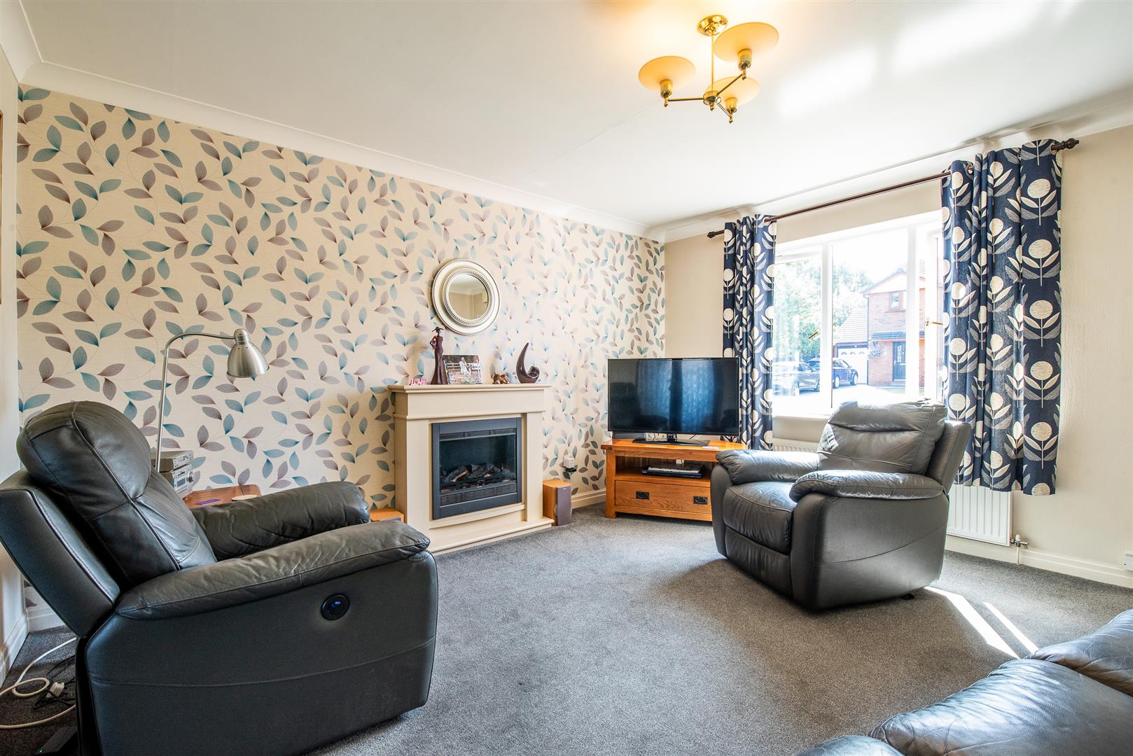 3 bed property in Balcarres Close, Leyland